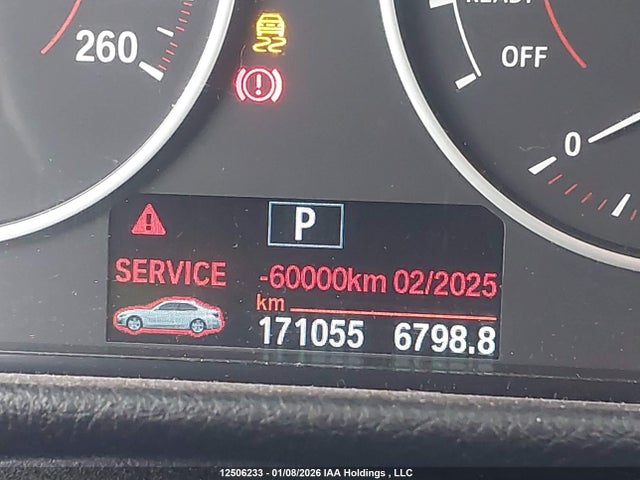 BMW 320i Xdrive 2016 WBA8A3C57GK689085 Image 15