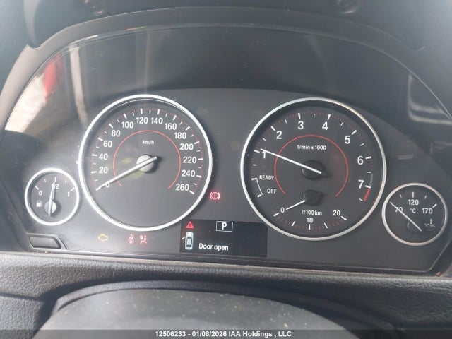 BMW 320i Xdrive 2016 WBA8A3C57GK689085 Image 7