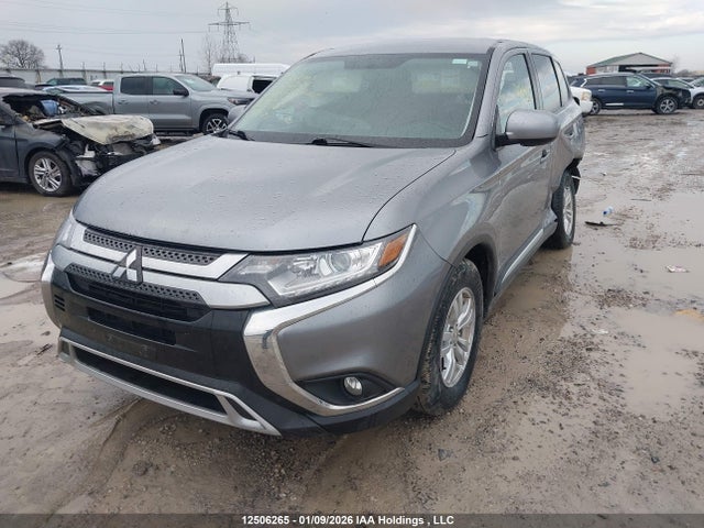12506265 :رقم المزاد ، JA4AZ2A32LZ604027 vin ، 2020 Mitsubishi Outlander Es مزاد بيع