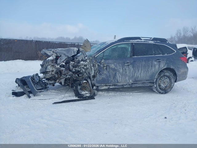 4S4BSCAC2H3338275 Subaru Legacy Outback