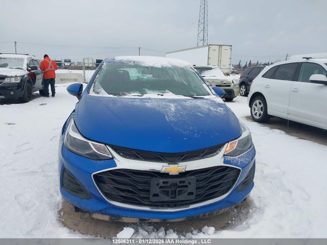 12506311 :رقم المزاد ، 3G1BE6SM3KS557048 vin ، 2019 Chevrolet Cruze Lt مزاد بيع