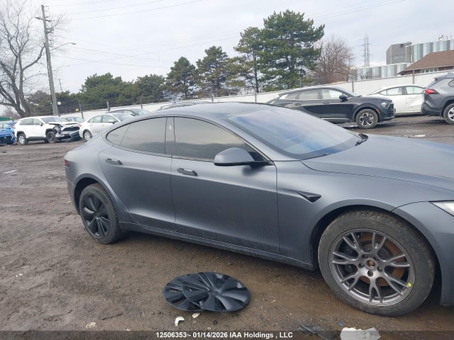 12506353 :رقم المزاد ، 5YJSA1E58NF479034 vin ، 2022 Tesla Model S مزاد بيع