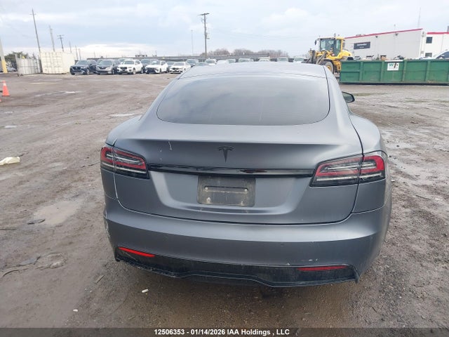 12506353 :رقم المزاد ، 5YJSA1E58NF479034 vin ، 2022 Tesla Model S مزاد بيع