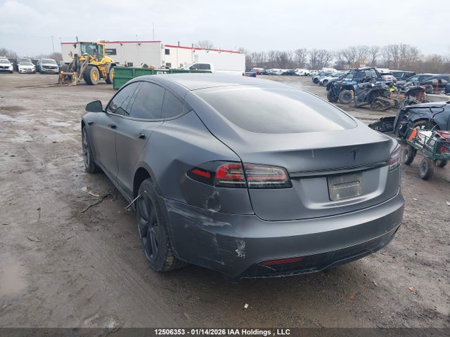 12506353 :رقم المزاد ، 5YJSA1E58NF479034 vin ، 2022 Tesla Model S مزاد بيع