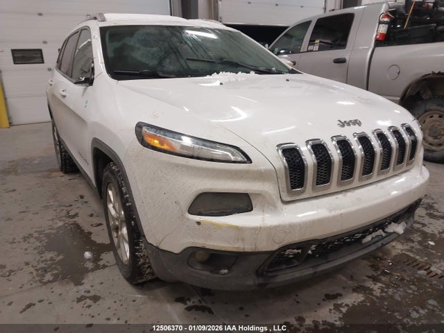1C4PJLCB9EW246429 Jeep Cherokee North
