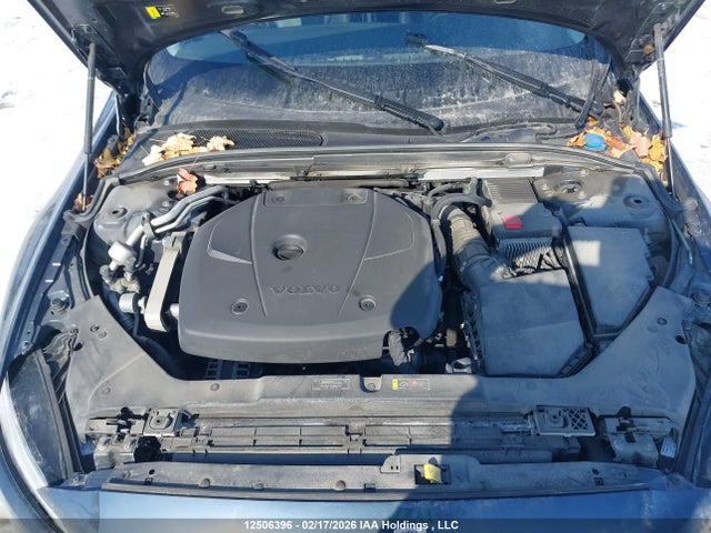 7JRA22TK7LG062970 Volvo S60 T6 Momentum