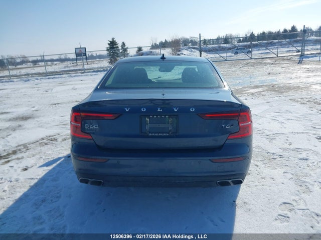 7JRA22TK7LG062970 Volvo S60 T6 Momentum