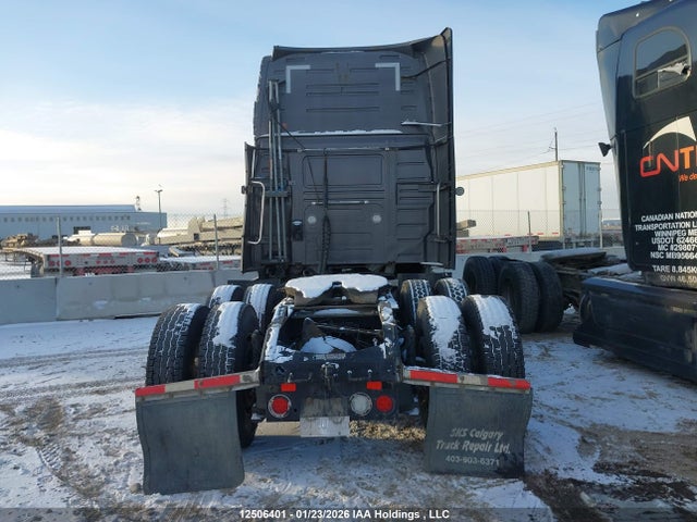 4V4NC9EH8MN279405 Volvo VNL
