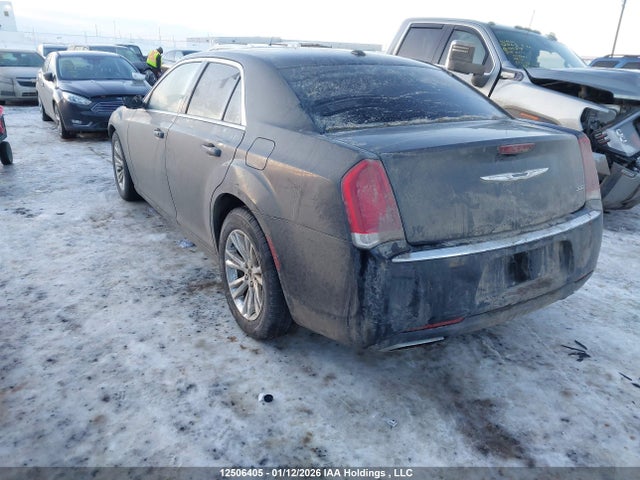 12506405 :رقم المزاد ، 2C3CCAAG5HH603382 vin ، 2017 Chrysler 300 Limited مزاد بيع
