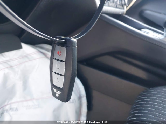 JA4T5TA92PZ620720 Mitsubishi Outlander Es