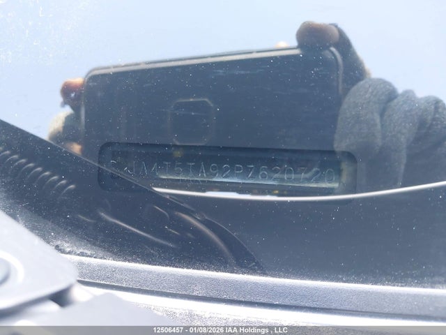 JA4T5TA92PZ620720 Mitsubishi Outlander Es