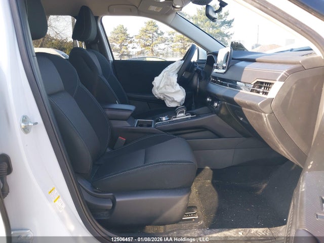 JA4T5TA92PZ620720 Mitsubishi Outlander Es