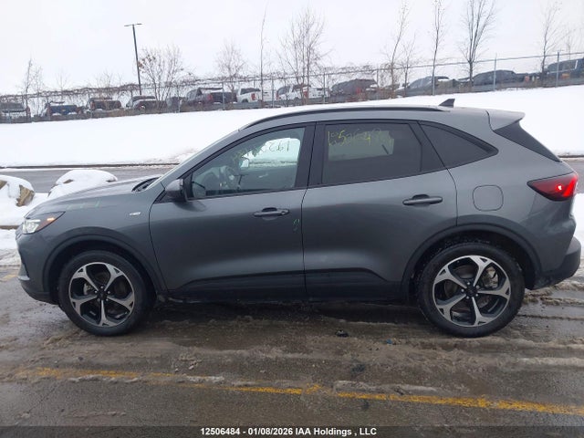 2025 Ford Escape მანქანა იყიდება აუქციონზე, vin: 1FMCU9NA3SUA38658, აუქციონის ნომერი: 12506484