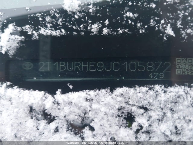 2T1BURHE9JC105872 Toyota COROLLA LE