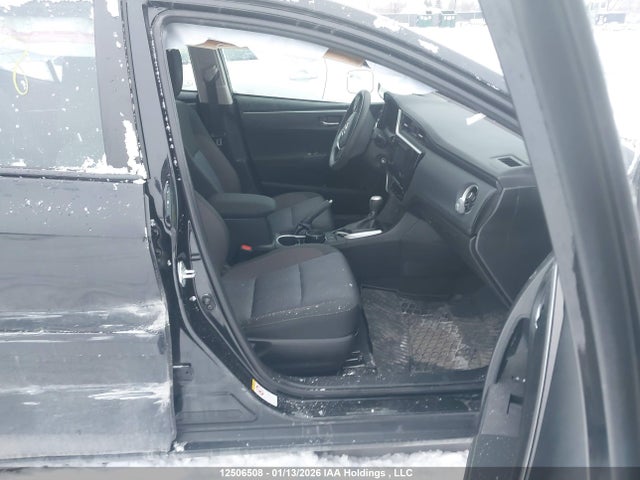 2T1BURHE9JC105872 Toyota COROLLA LE