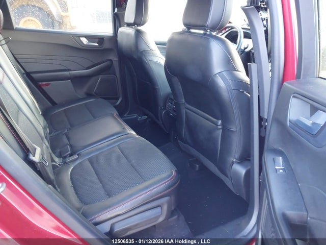 1FMCU9NAXPUA17555 Ford Escape St-line Select