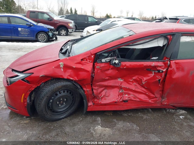 JTDACACU8T3054844 Toyota Prius