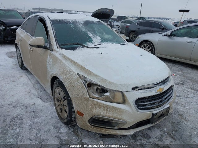 1G1PC5SBXF7207053 Chevrolet Cruze 1lt