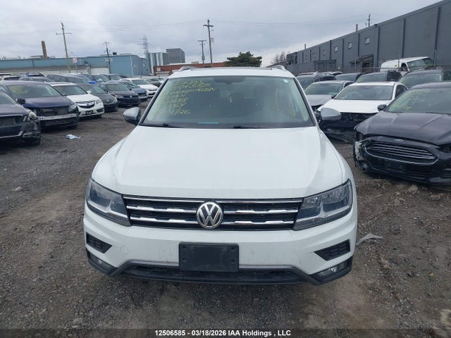 3VV2B7AX3MM042688 Volkswagen Tiguan Se/se R-line Black/sel