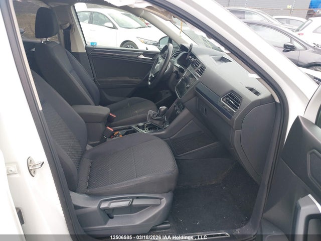 3VV2B7AX3MM042688 Volkswagen Tiguan Se/se R-line Black/sel