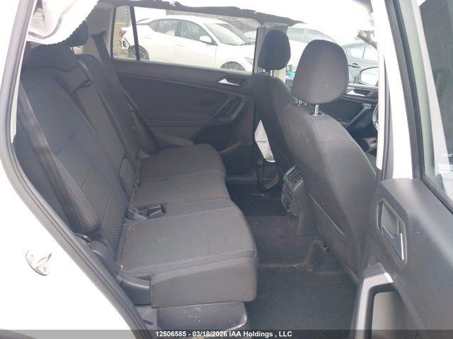 3VV2B7AX3MM042688 Volkswagen Tiguan Se/se R-line Black/sel