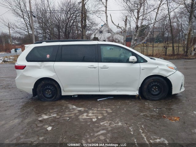 Продаж на аукціоні авто 2018 Toyota Sienna Xle/xle Premium/limited/limited Premium, vin: 5TDDZ3DC7JS203415, номер лоту: 12506587