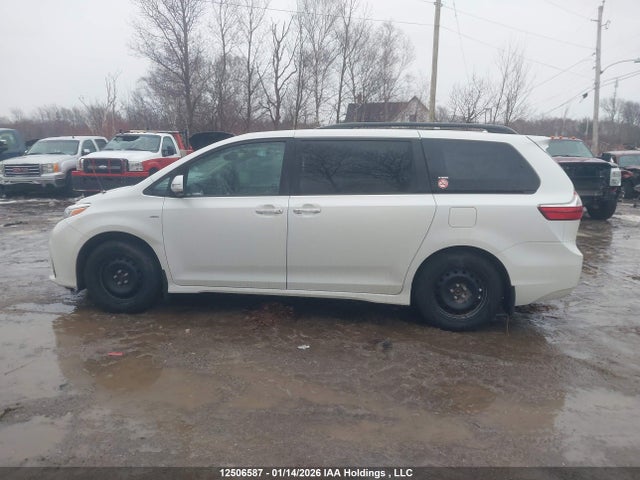Продаж на аукціоні авто 2018 Toyota Sienna Xle/xle Premium/limited/limited Premium, vin: 5TDDZ3DC7JS203415, номер лоту: 12506587