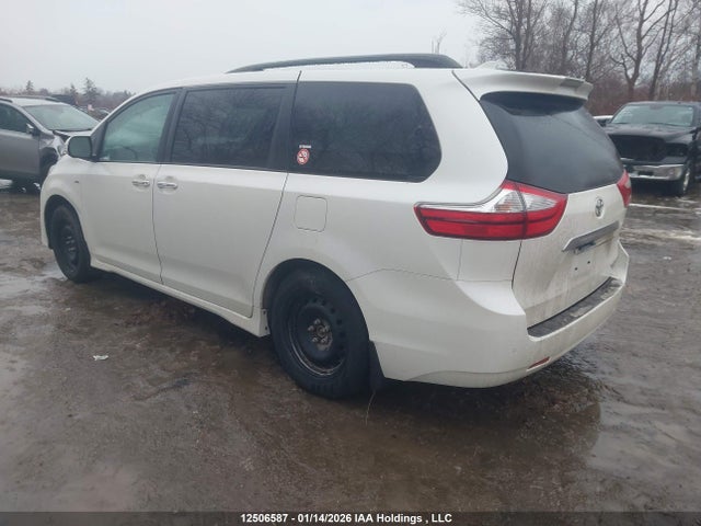 Продаж на аукціоні авто 2018 Toyota Sienna Xle/xle Premium/limited/limited Premium, vin: 5TDDZ3DC7JS203415, номер лоту: 12506587