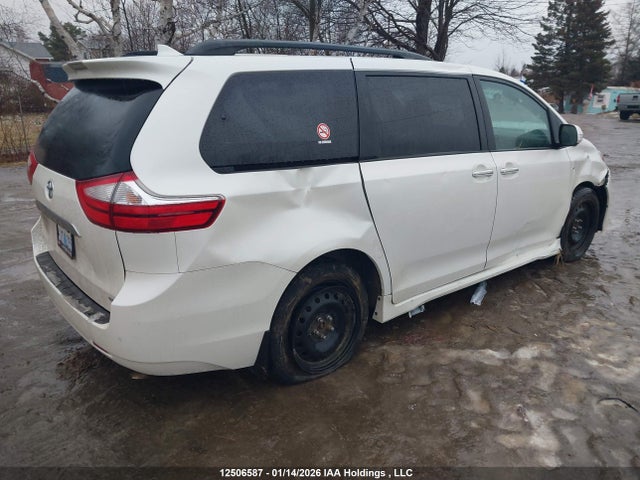 Продаж на аукціоні авто 2018 Toyota Sienna Xle/xle Premium/limited/limited Premium, vin: 5TDDZ3DC7JS203415, номер лоту: 12506587