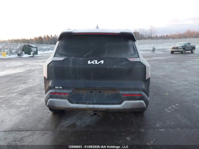 KNDAFFS56R6051401 KIA Ev9 Wind