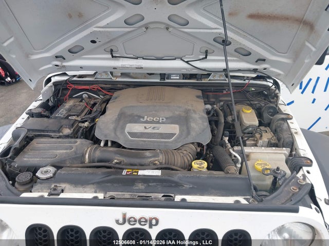 1C4BJWDG1FL513913 Jeep Wrangler Unlimited Sport