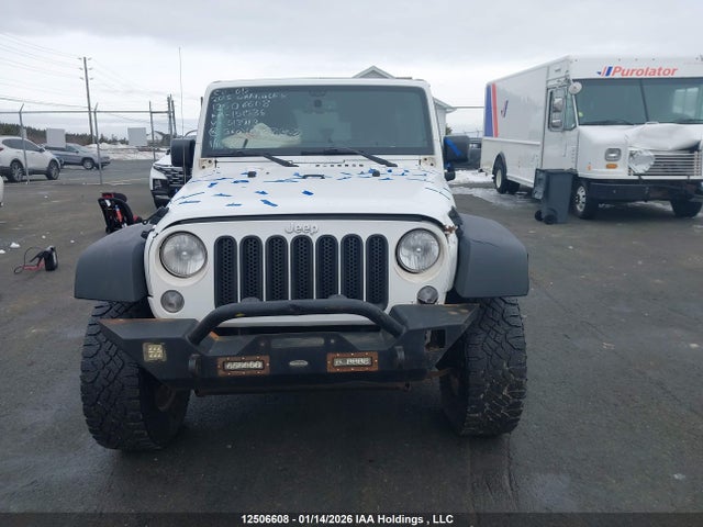 1C4BJWDG1FL513913 Jeep Wrangler Unlimited Sport