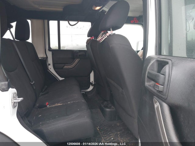 1C4BJWDG1FL513913 Jeep Wrangler Unlimited Sport