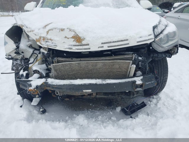 KM8SNDHF2HU186568 Hyundai Santa Fe Se/limited
