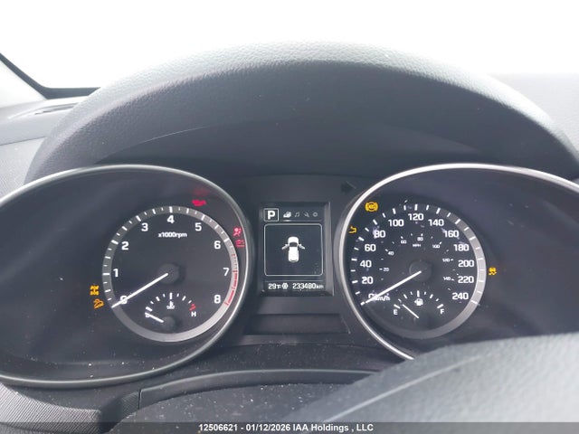 KM8SNDHF2HU186568 Hyundai Santa Fe Se/limited