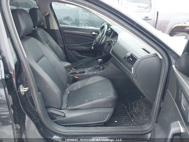 3VWE57BU3KM125099 Volkswagen JETTA SEL