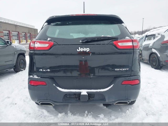 1C4PJMASXGW341657 Jeep Cherokee