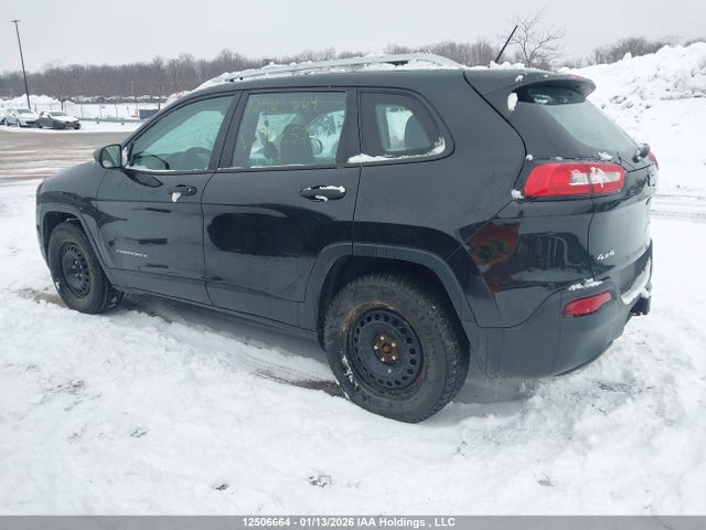 1C4PJMASXGW341657 Jeep Cherokee