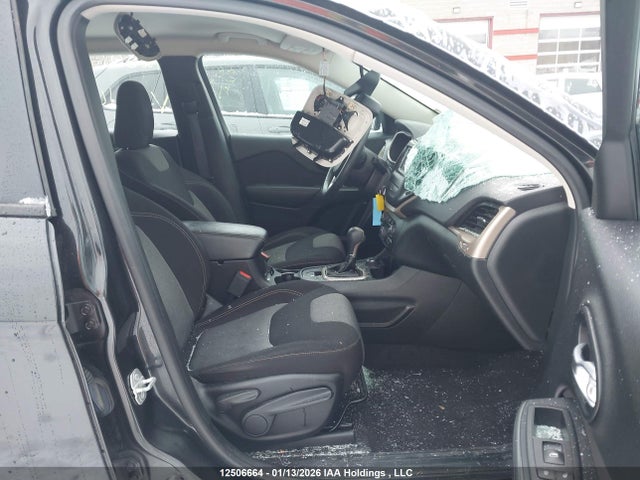 1C4PJMASXGW341657 Jeep Cherokee
