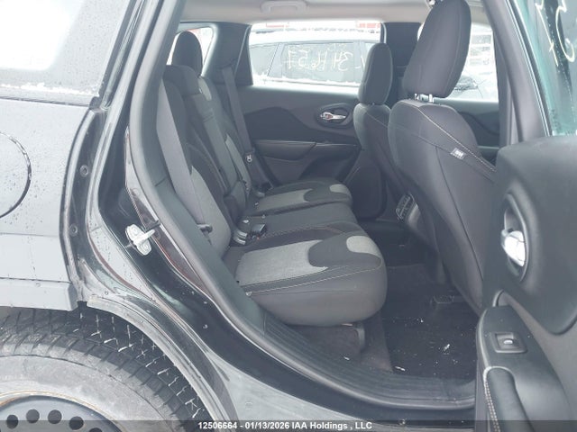 1C4PJMASXGW341657 Jeep Cherokee