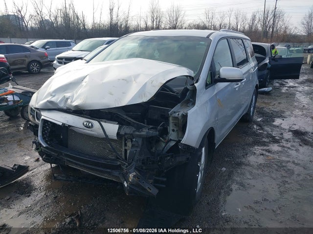 KNDMB5C13H6269728 KIA SEDONA LX