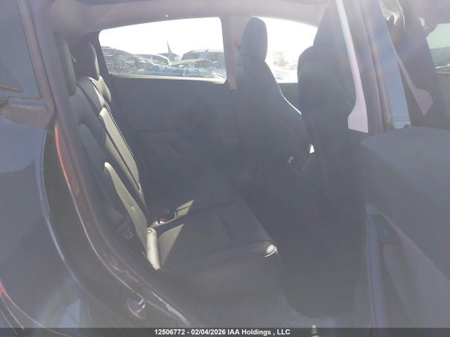 7SAYGDEE4RF041808 Tesla Model Y Long Range