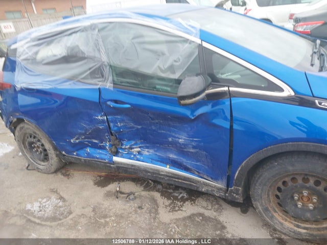 1G1FW6S07J4136489 Chevrolet BOLT EV LT