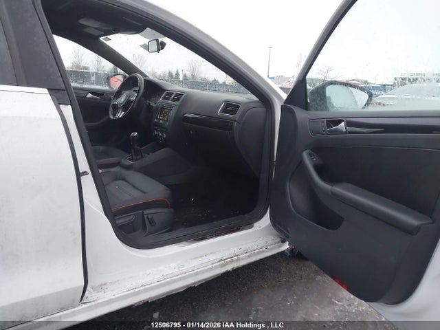 3VW5S7AJ5EM266311 Volkswagen JETTA GLI