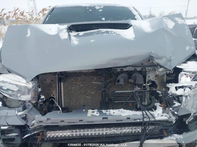 5TFDZ5BN4KX040492 Toyota Tacoma Double Cab/sr5/trd Sport/trd Off Road