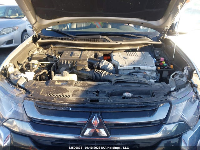JA4J24A52JZ619772 Mitsubishi OUTLANDER PHEV