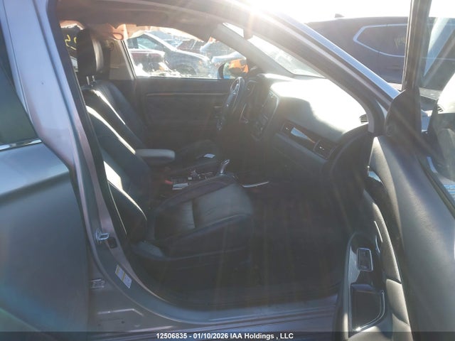 JA4J24A52JZ619772 Mitsubishi OUTLANDER PHEV