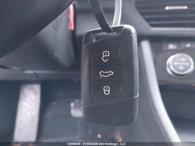 Aukcja sprzedaży 2019 Volkswagen Jetta 1.4 Tsi Highline, vin: 3VWE57BUXKM121664, numer aukcji: 12506839