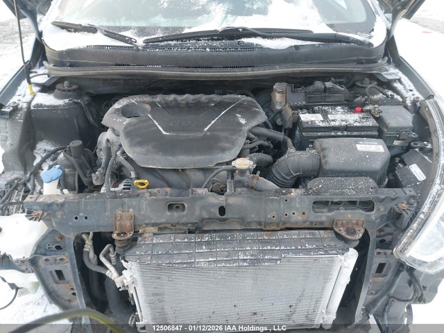 KMHCT5AE9HU358063 Hyundai ACCENT GL