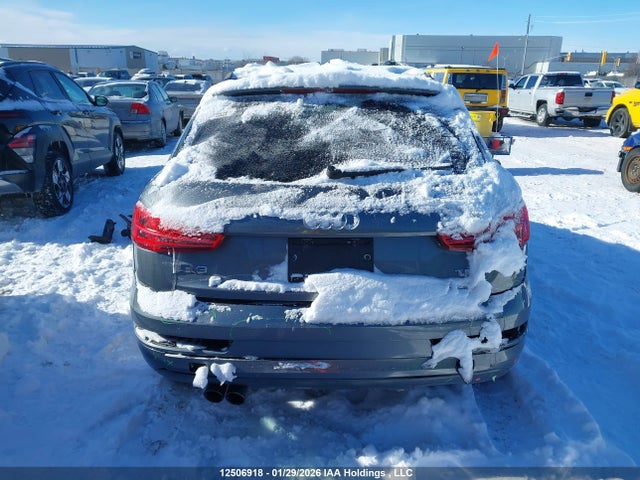 WA1EFCFS2GR021365 Audi Q3 Premium Plus